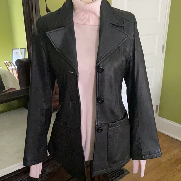 Wilsons Leather Jackets & Blazers - ❤️🥳HP🥳❤️ Vintage Wilson’s leather jacket
